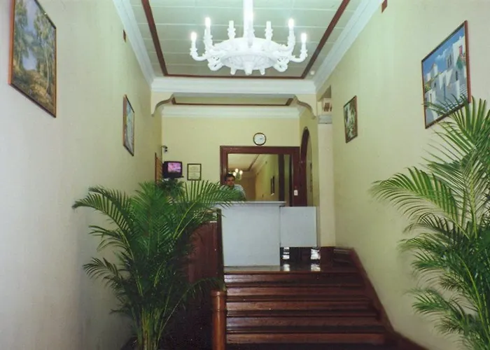 Plaza Hotel Adelaide